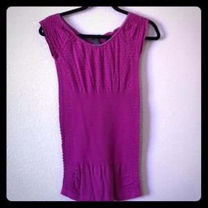 Guess Tops - Guess bodycon top Guess Tops - Guess bodycon top